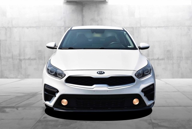 Kia Forte Vehicle Image 04