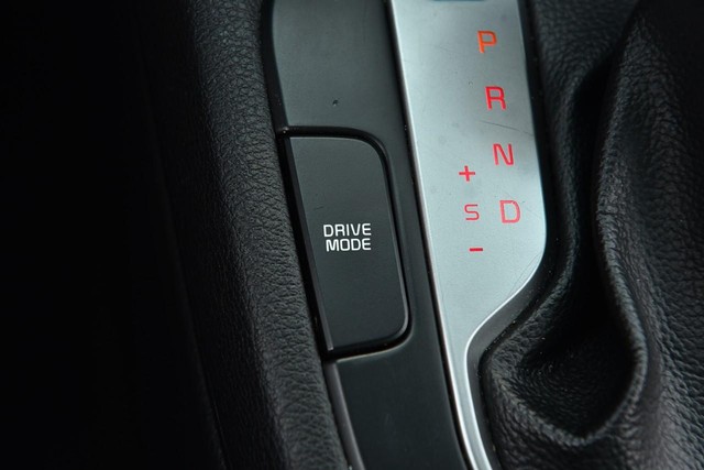 Kia Forte Vehicle Image 15