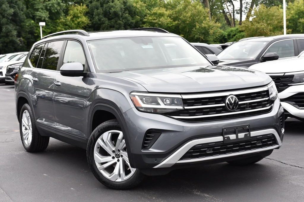 Volkswagen Atlas Vehicle Full-screen Gallery Image 2
