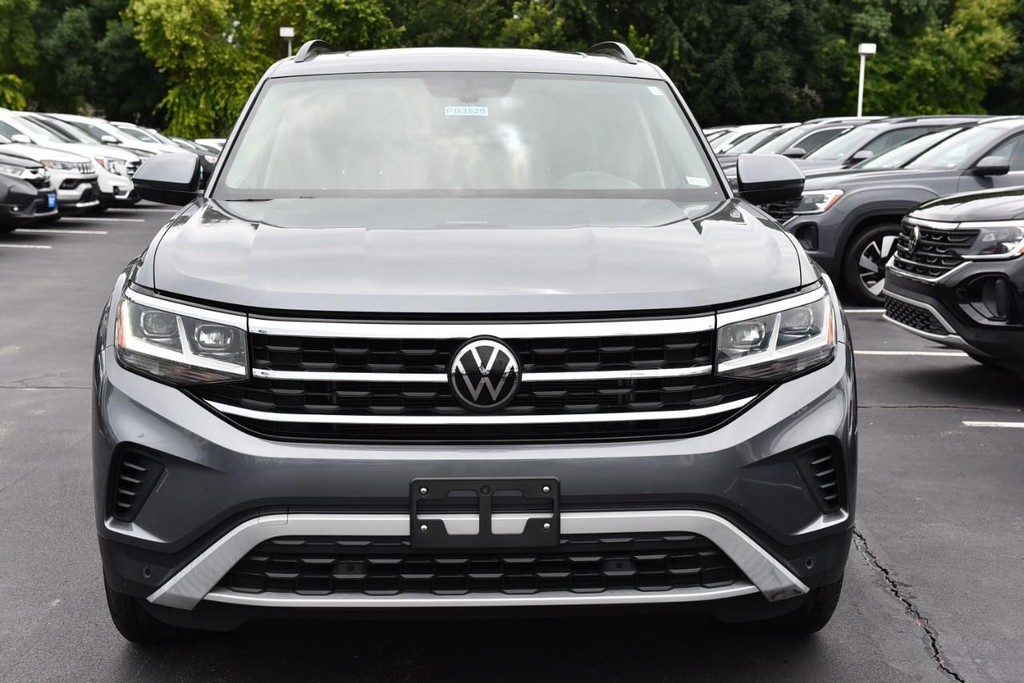Volkswagen Atlas Vehicle Full-screen Gallery Image 4