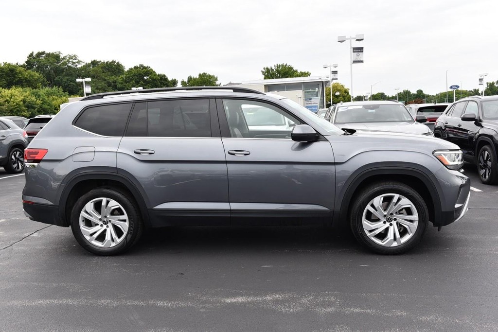Volkswagen Atlas Vehicle Full-screen Gallery Image 5
