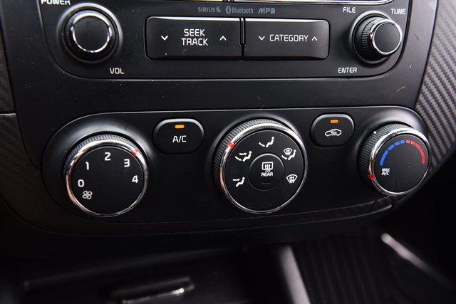 Kia Forte 5-Door Vehicle Image 13