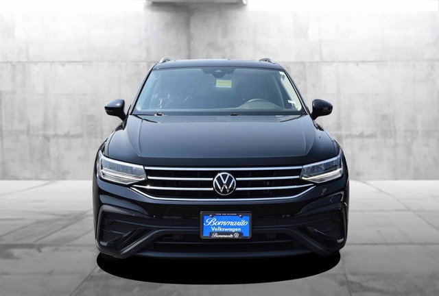 Volkswagen Tiguan Vehicle Image 04