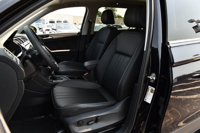 Volkswagen Tiguan Vehicle Image 19