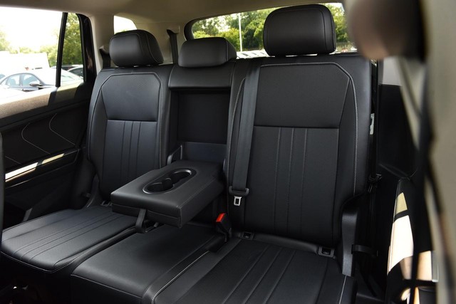 Volkswagen Tiguan Vehicle Image 22