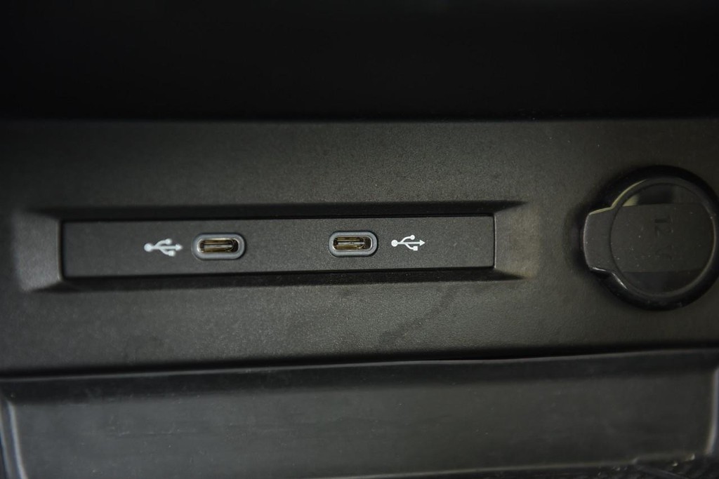 Volkswagen Taos Vehicle Full-screen Gallery Image 15