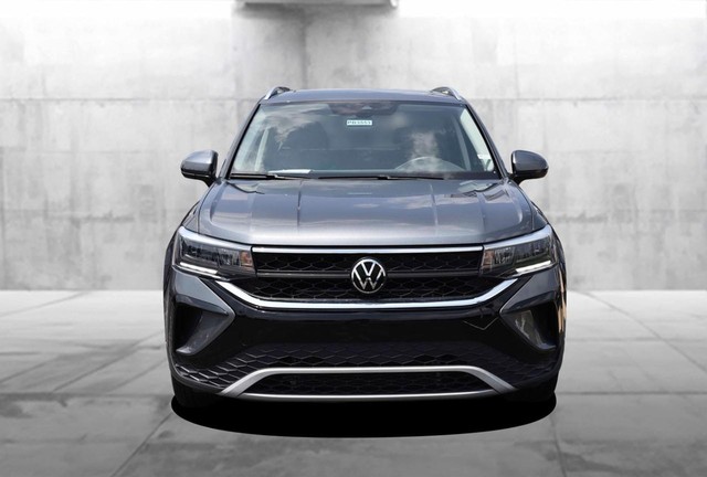 Volkswagen Taos Vehicle Image 04