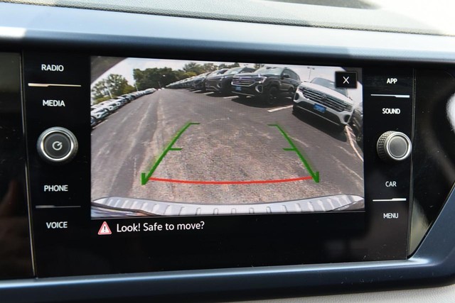 Volkswagen Taos Vehicle Image 12