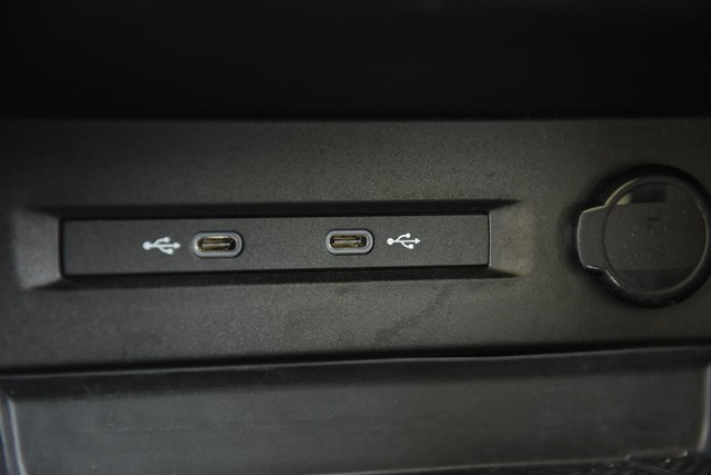 Volkswagen Taos Vehicle Image 15