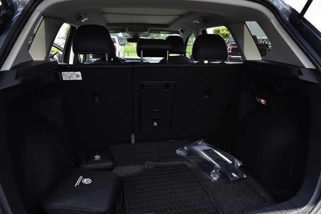 Volkswagen Taos Vehicle Image 24