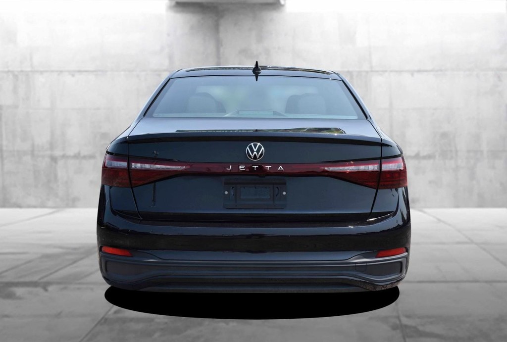 Volkswagen Jetta Vehicle Full-screen Gallery Image 6