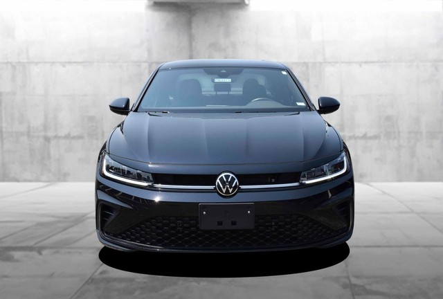 Volkswagen Jetta Vehicle Image 04