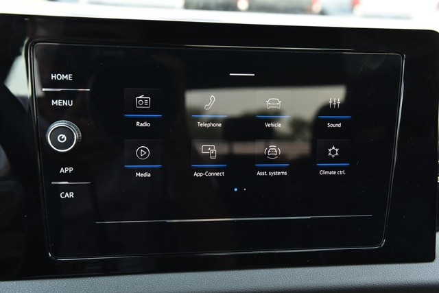 Volkswagen Jetta Vehicle Image 14