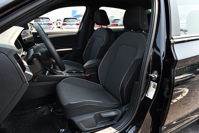 Volkswagen Jetta Vehicle Image 19