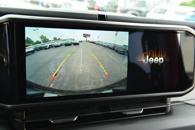 Jeep Wrangler Vehicle Image 12