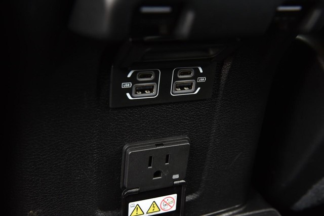 Jeep Wrangler Vehicle Image 23