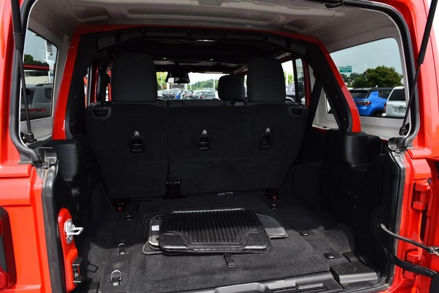 Jeep Wrangler Vehicle Image 24