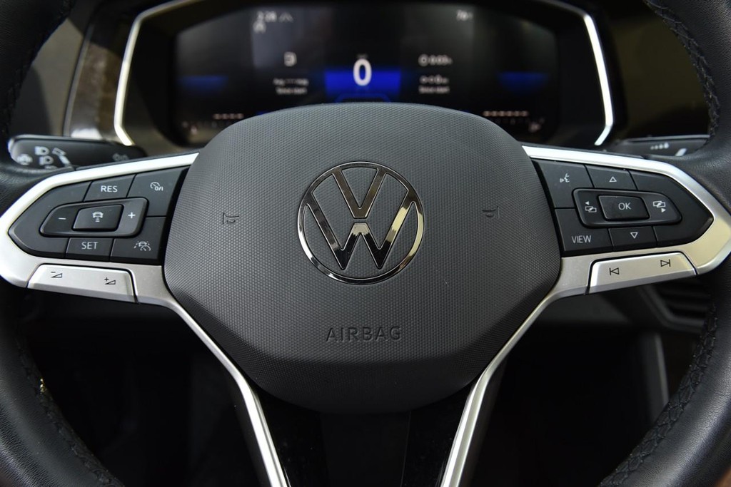 Volkswagen Jetta Vehicle Full-screen Gallery Image 18