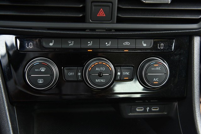 Volkswagen Jetta Vehicle Image 14