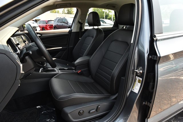 Volkswagen Jetta Vehicle Image 19