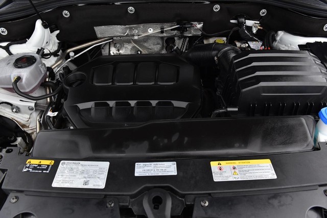 Volkswagen Atlas Cross Sport Vehicle Image 27
