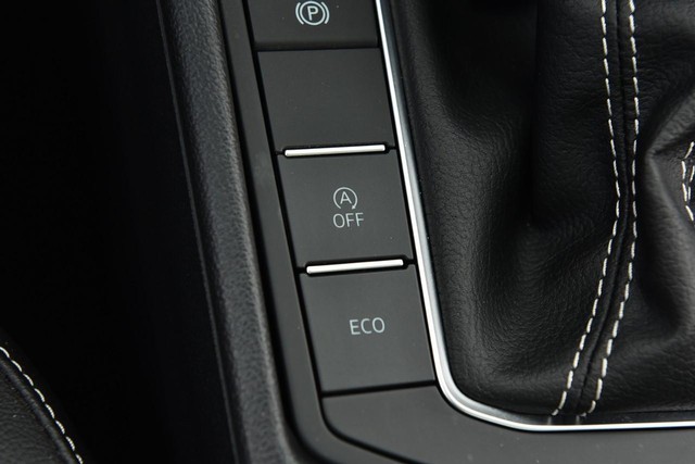 Volkswagen Jetta Vehicle Image 18
