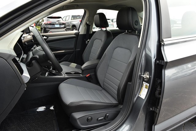 Volkswagen Jetta Vehicle Image 20