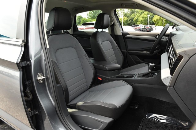 Volkswagen Jetta Vehicle Image 21