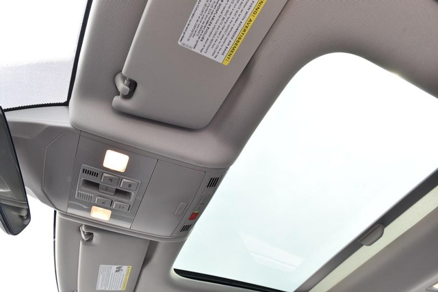 Volkswagen Jetta Vehicle Image 22