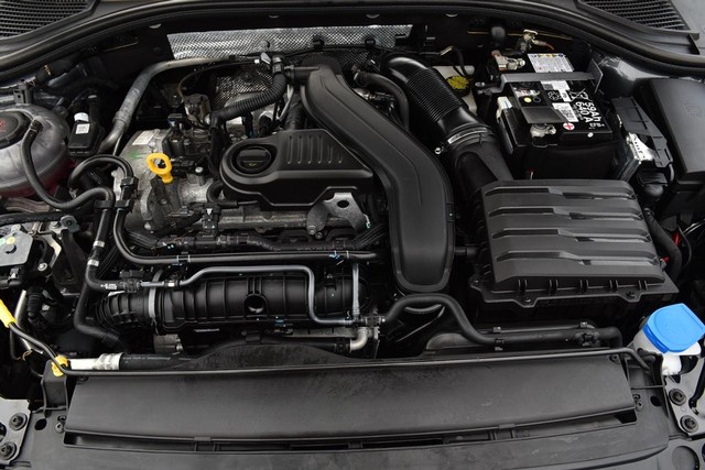 Volkswagen Jetta Vehicle Image 25