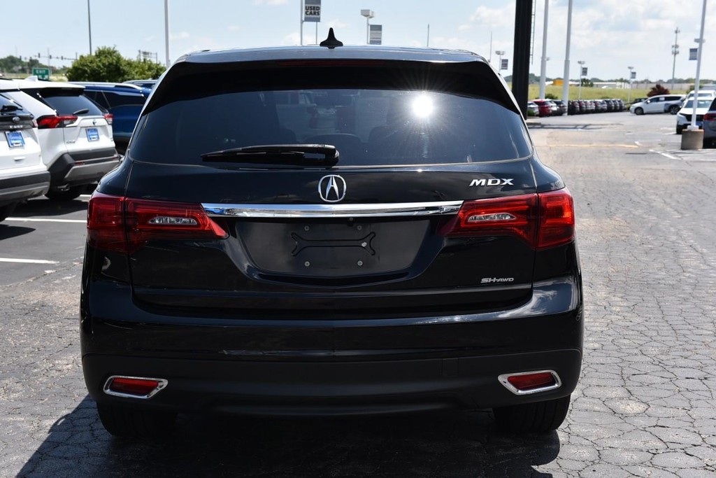 Acura MDX Vehicle Full-screen Gallery Image 6