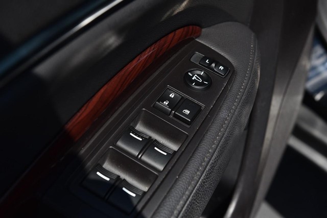 Acura MDX Vehicle Image 08