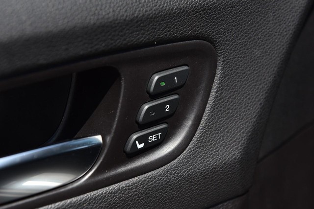 Acura MDX Vehicle Image 10