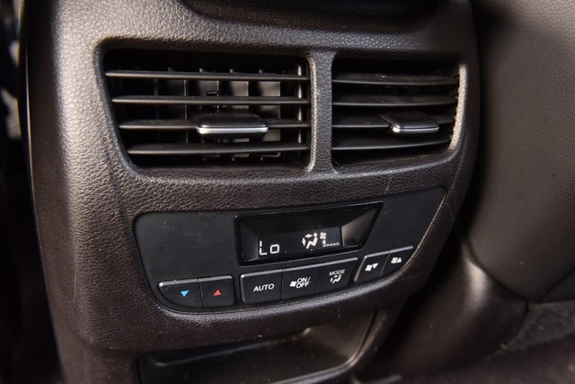Acura MDX Vehicle Image 26