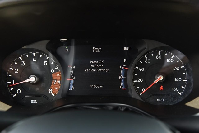 Jeep Compass Vehicle Image 12