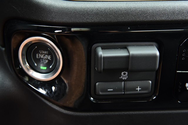 Chevrolet Silverado 1500 Vehicle Image 14
