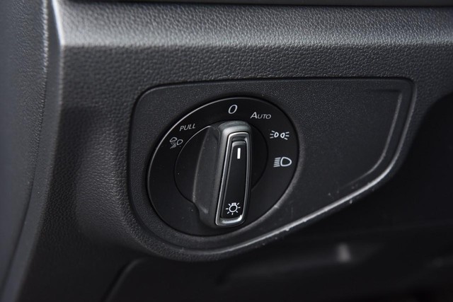 Volkswagen Atlas Cross Sport Vehicle Image 11