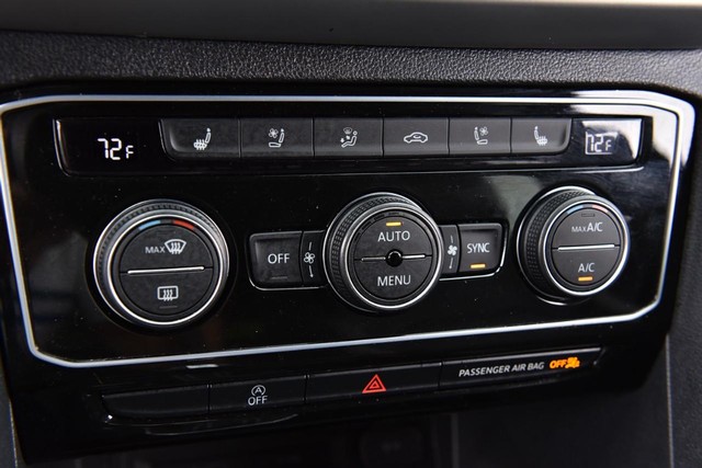 Volkswagen Atlas Cross Sport Vehicle Image 15