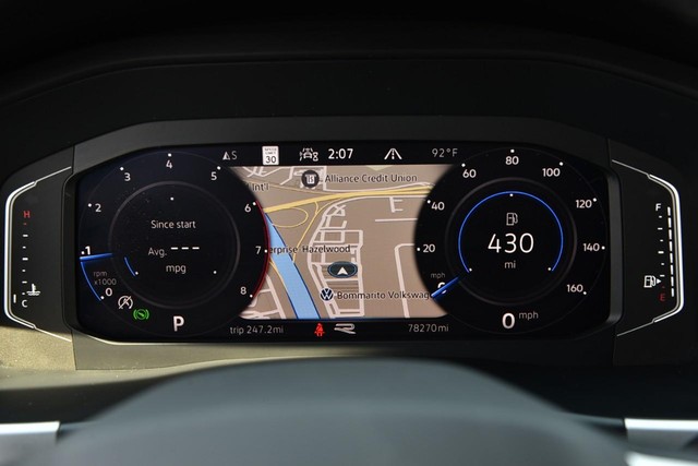 Volkswagen Atlas Cross Sport Vehicle Image 12