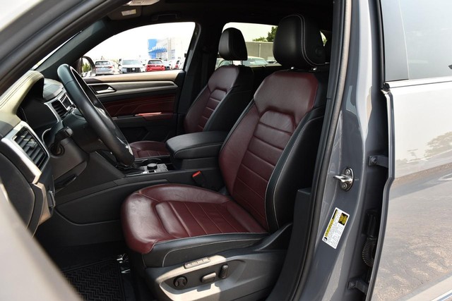 Volkswagen Atlas Cross Sport Vehicle Image 19