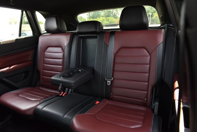 Volkswagen Atlas Cross Sport Vehicle Image 22
