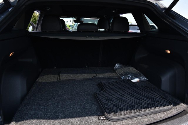 Volkswagen Atlas Cross Sport Vehicle Image 25