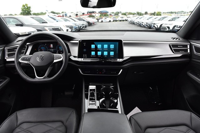 Volkswagen Atlas Cross Sport Vehicle Image 07