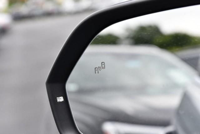 Volkswagen Atlas Cross Sport Vehicle Image 10