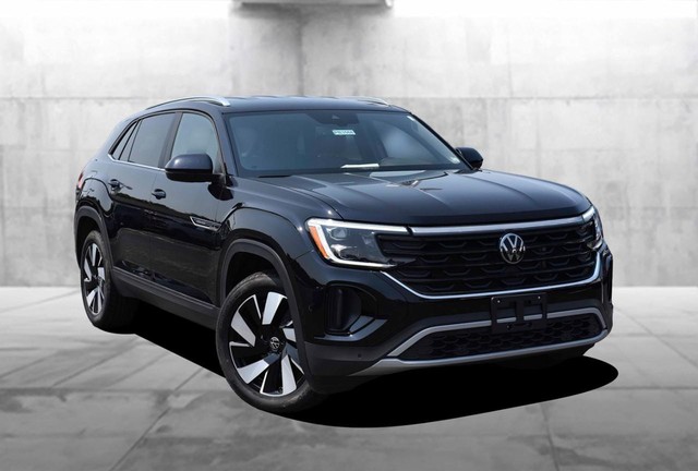 Volkswagen Atlas Cross Sport Vehicle Image 02