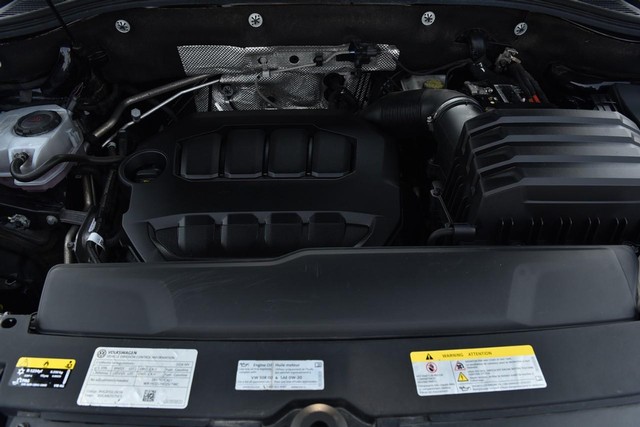 Volkswagen Atlas Cross Sport Vehicle Image 26
