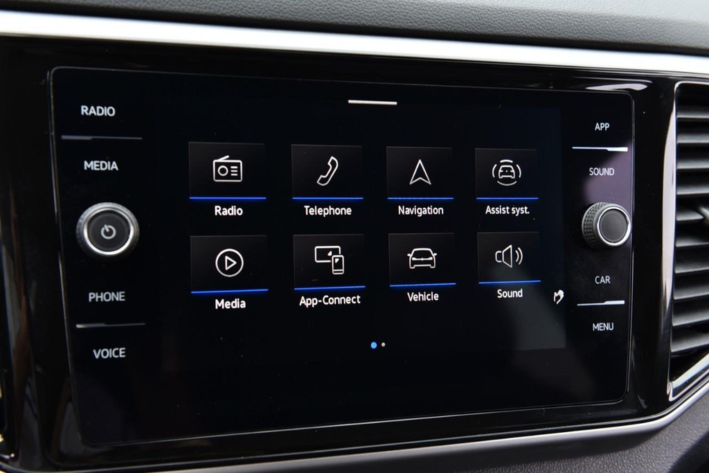Volkswagen Atlas Vehicle Full-screen Gallery Image 14
