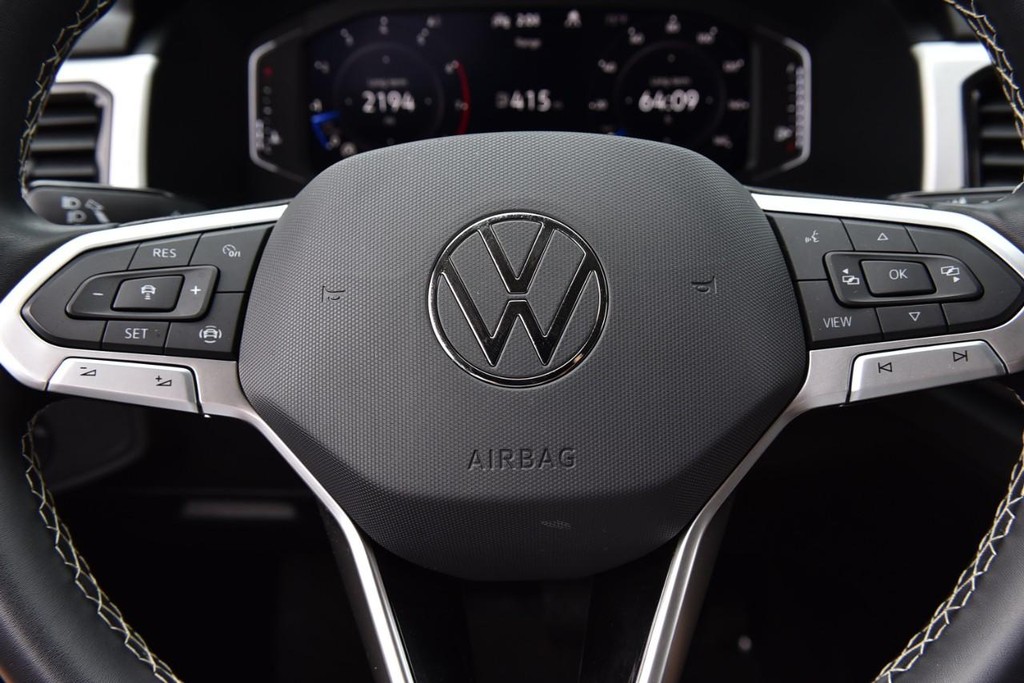 Volkswagen Atlas Vehicle Full-screen Gallery Image 18