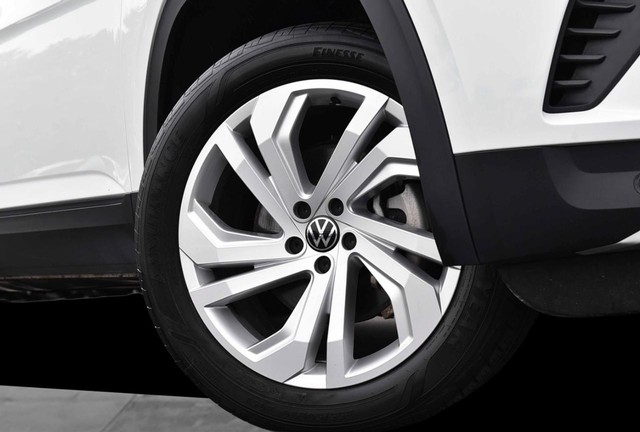 Volkswagen Atlas Vehicle Image 03