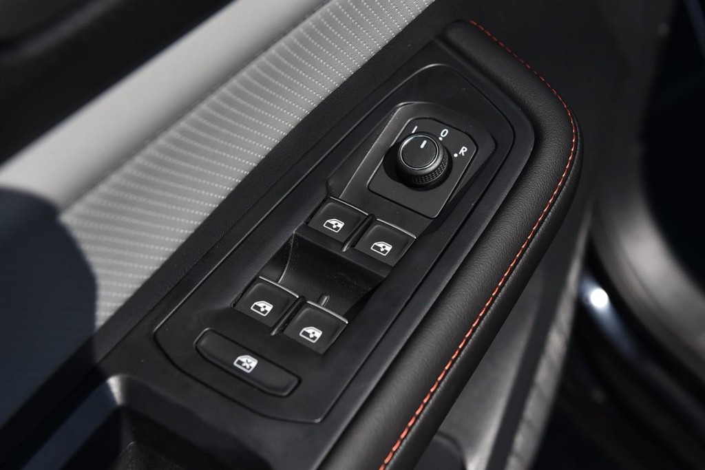 Volkswagen Atlas Vehicle Full-screen Gallery Image 8